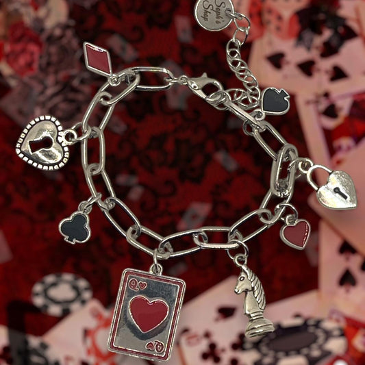 Alice in Wonderland charm bracelet ♣️♦️