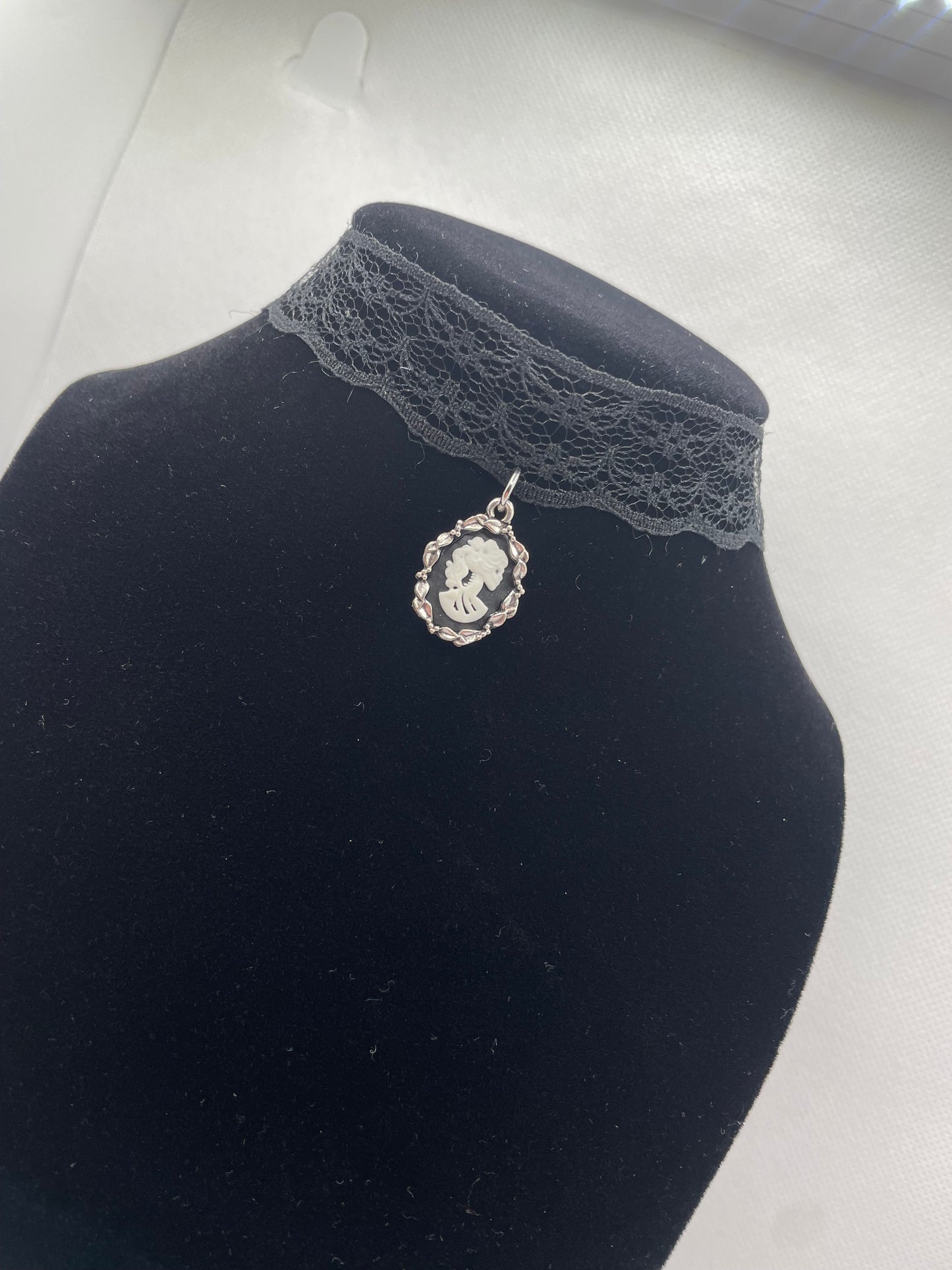 Gothic Lace Choker