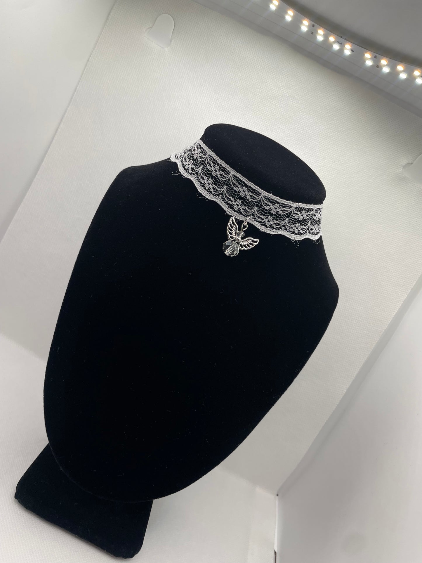Aphrodite Choker